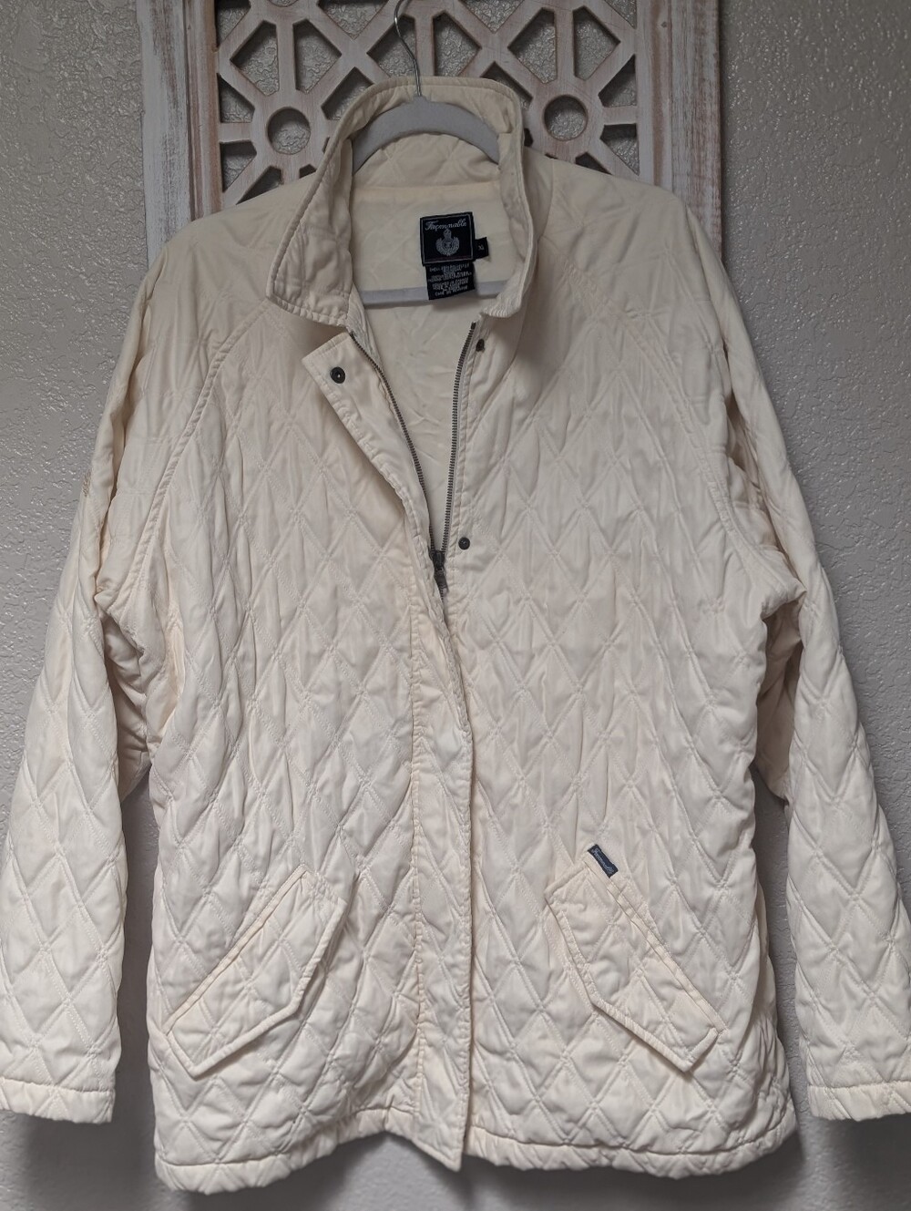 Facconable womens XL ivory cream quilted jacket classic minimalist viscose soft